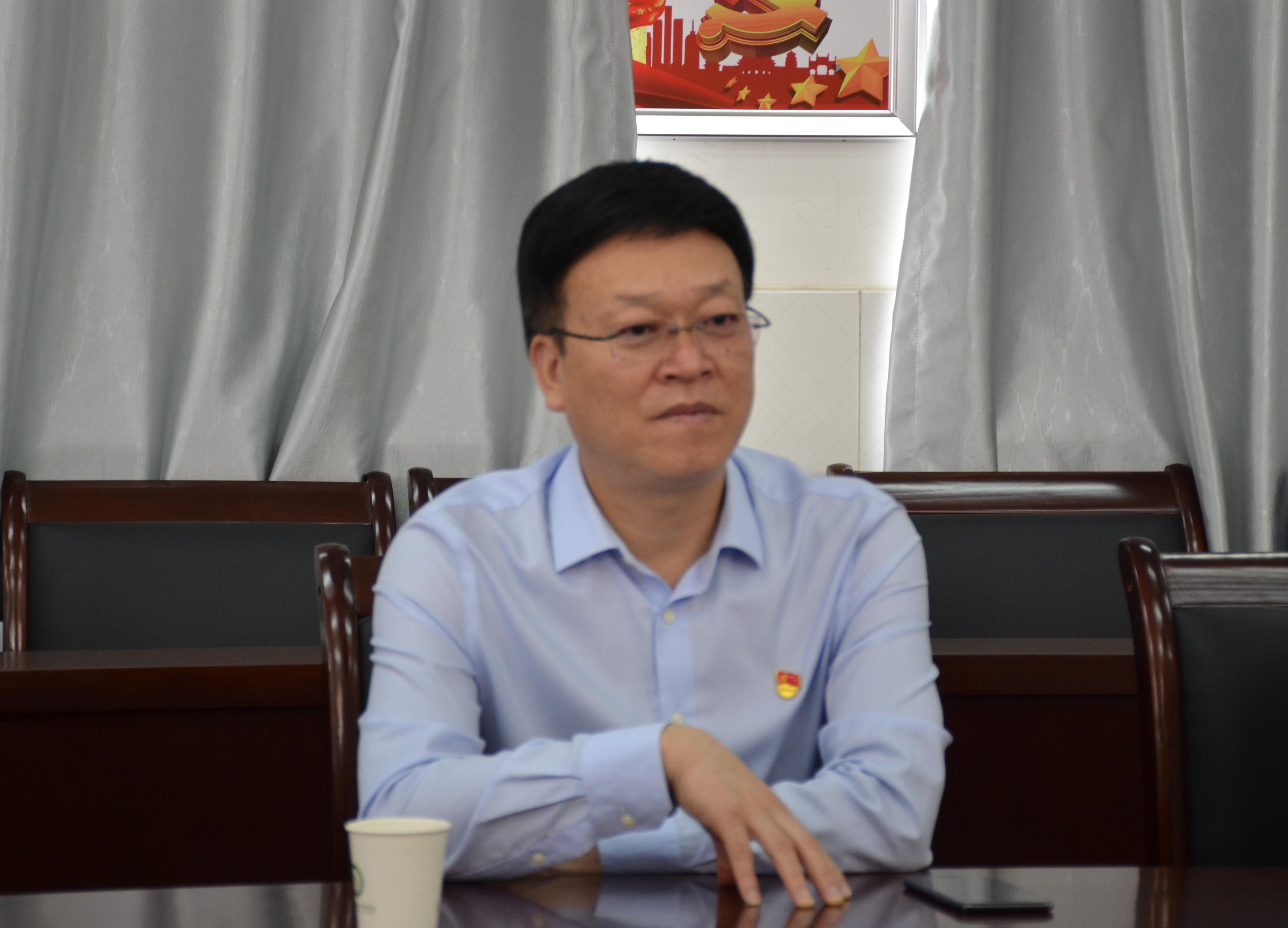 校党委书记柳明伟一行到临床医学系调研指导工作